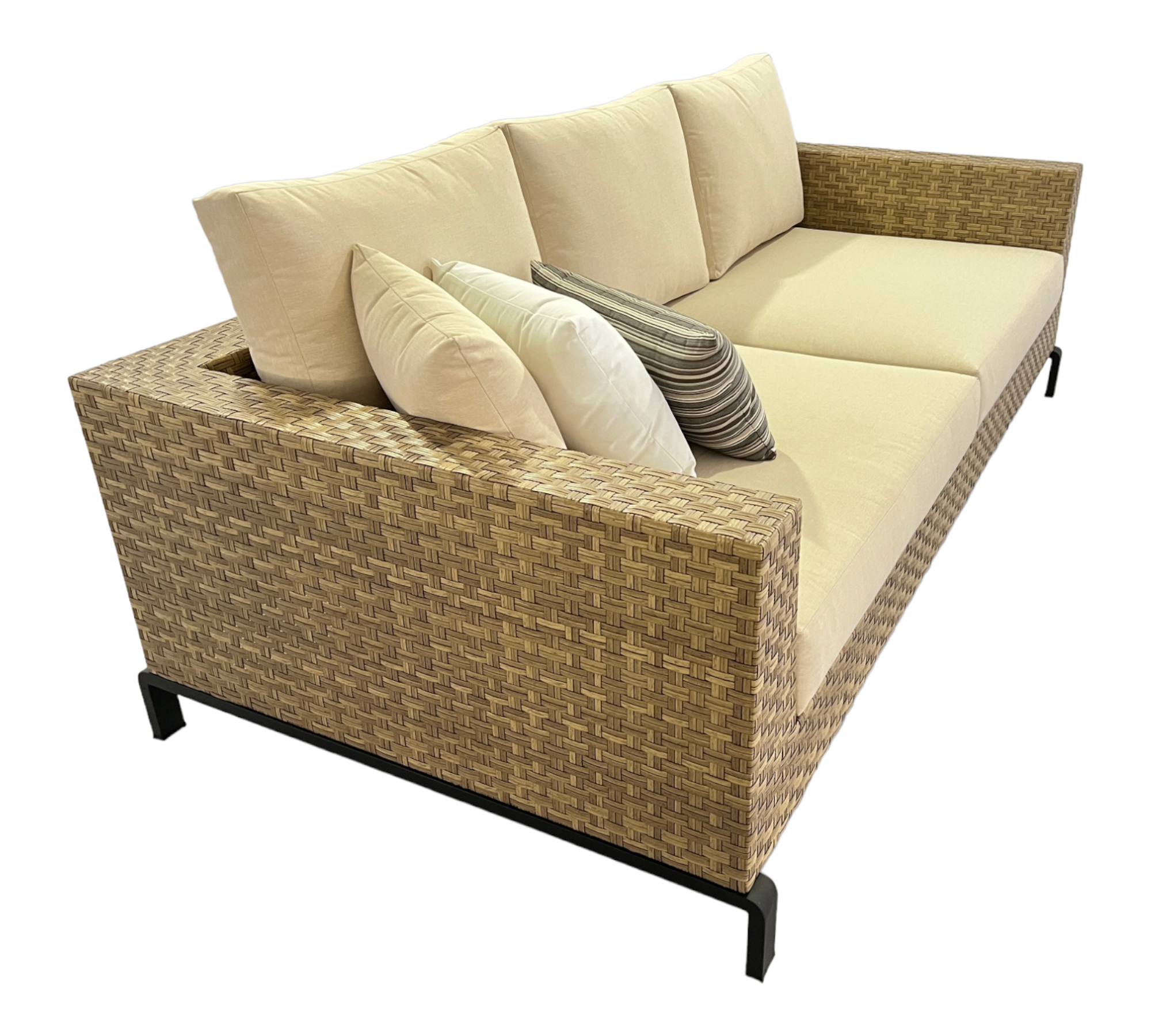 NIAGARA Living 3 Seat Sofa