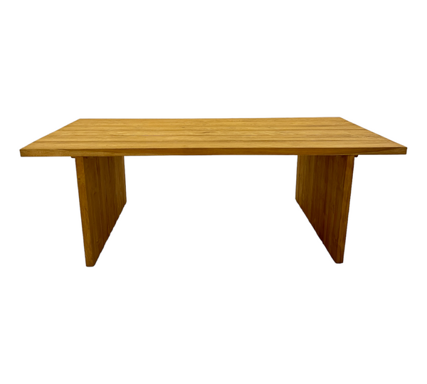 SALDA Outdoor Dining Table